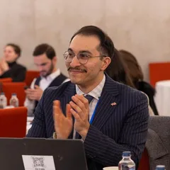 Elyar Akhi